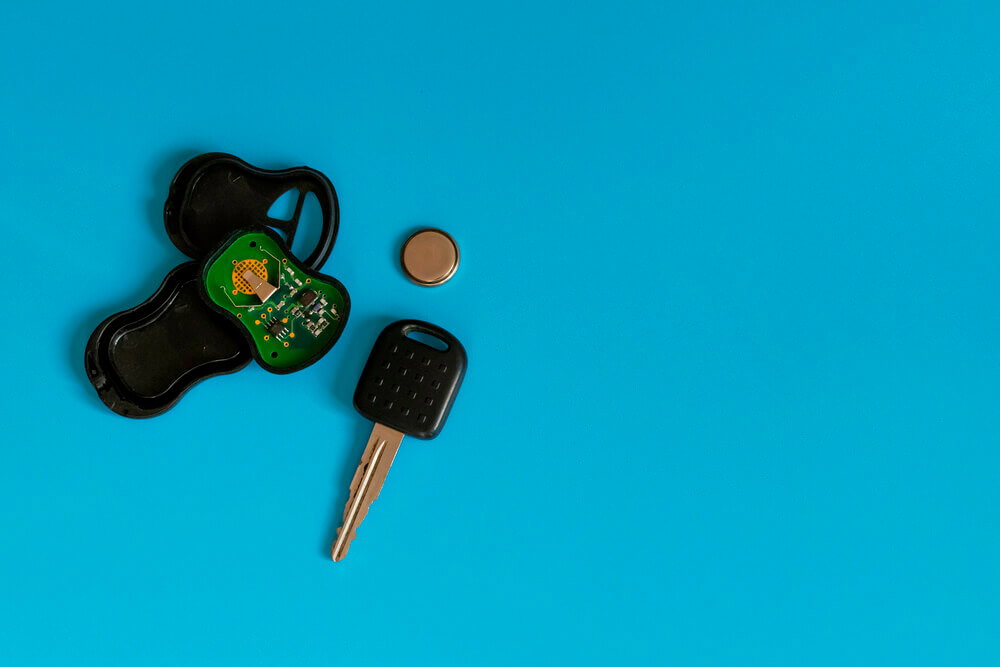 8 Reasons Why Your Car Key Fob Is Not Working A Disassembled Key Fob